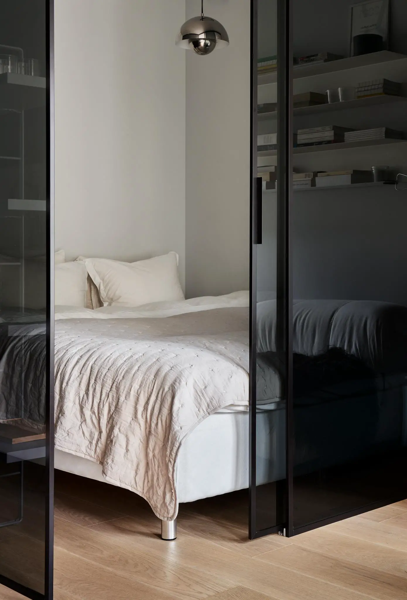 瑞典斯德哥尔摩 32m2 豪华酒店式设计工作室-10