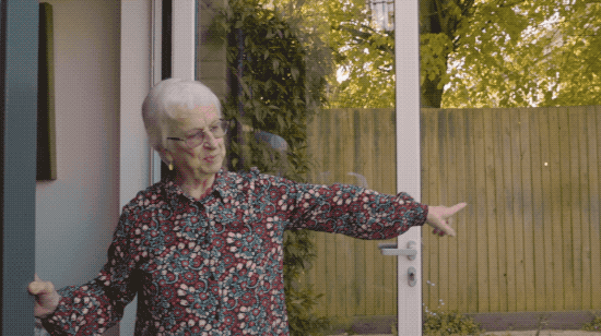 26个大龄女性共建养老社区,男友可以留宿-63