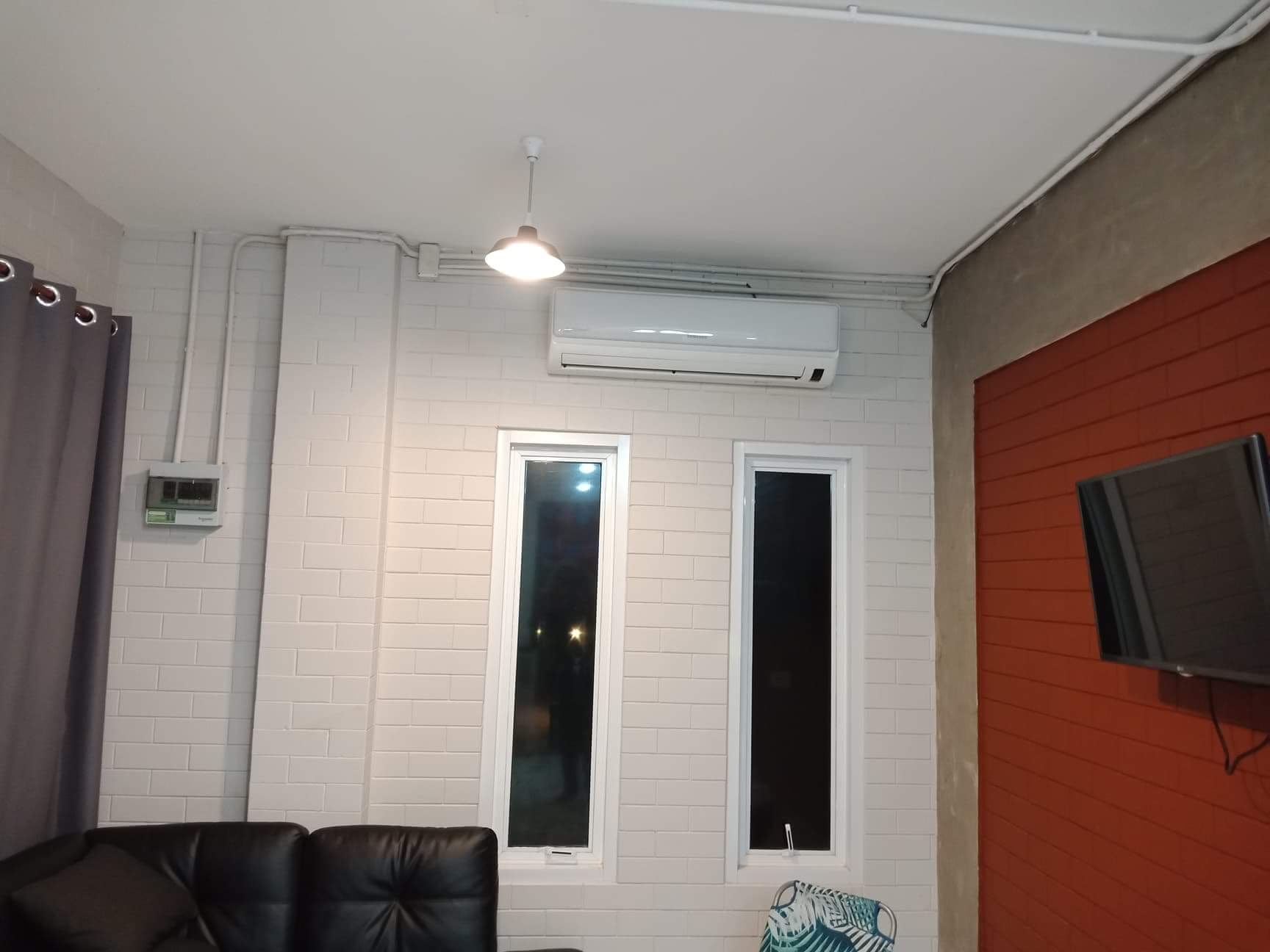 现代风格砖砌房屋设计-24