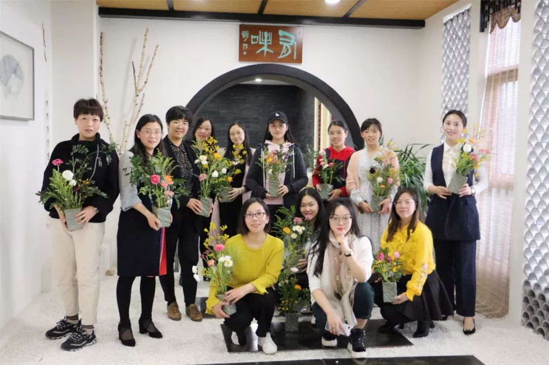 河北建筑装饰协会 | 红酒与花的艺术融合-6