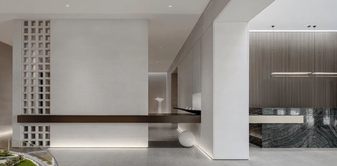 金辉×Z.POWER | 流动的东方幻境-16