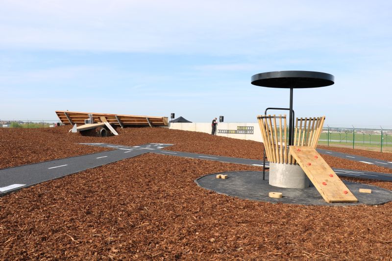 布鲁塞尔机场观景平台丨比利时丨Architecten Delobelle-13