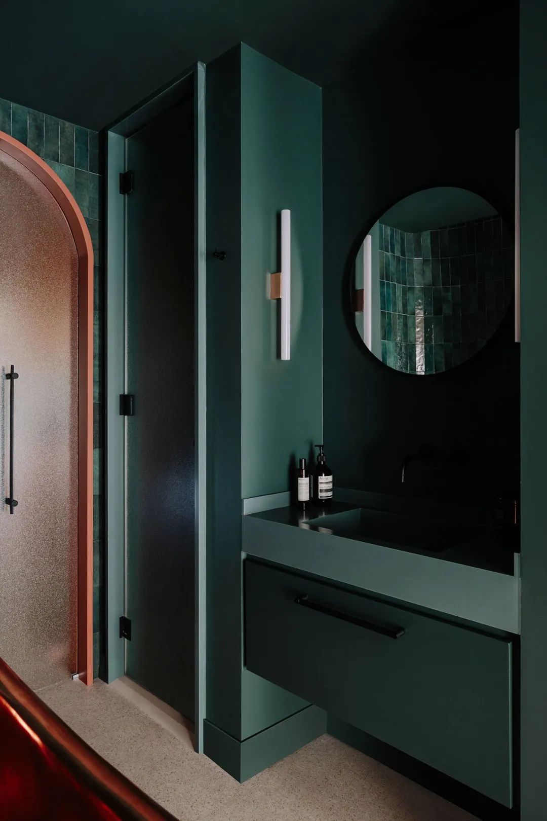 Waves House 艺术公寓翻新丨西班牙丨巴塞罗那设计师 Szymon Keller-14