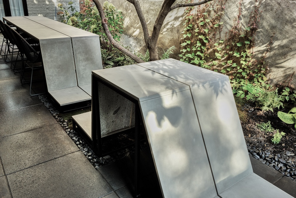 蒙特利尔独户住宅后院重建,MYTO 打造极简日式休闲空间-13