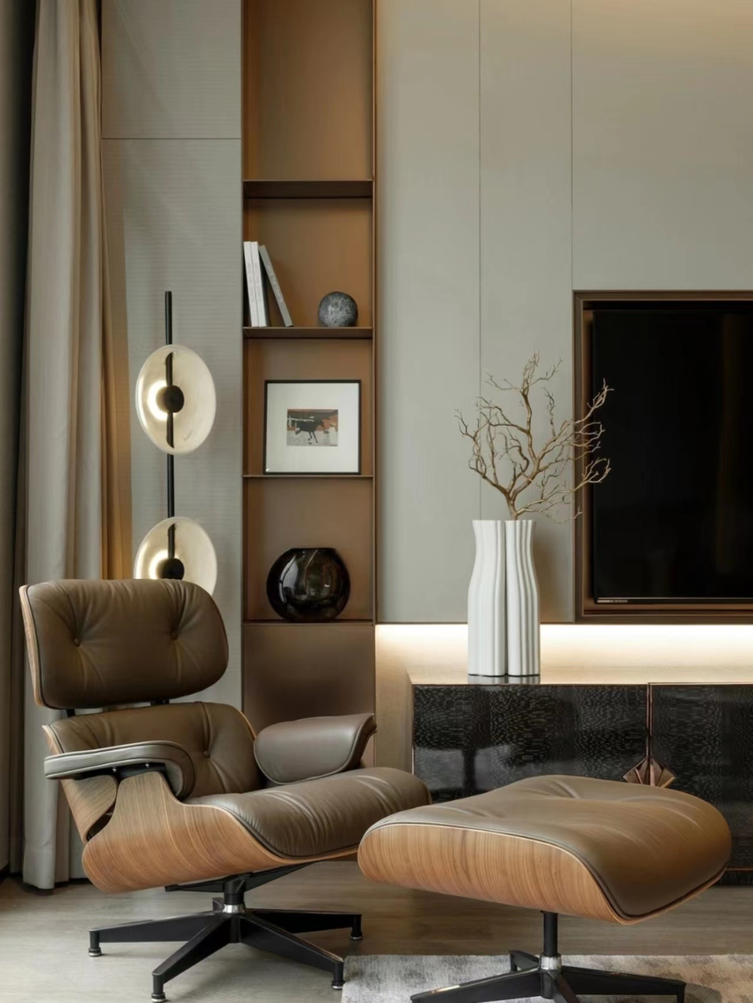 Eames Lounge Chair 单椅丨Charles Eames 和 Ray-21