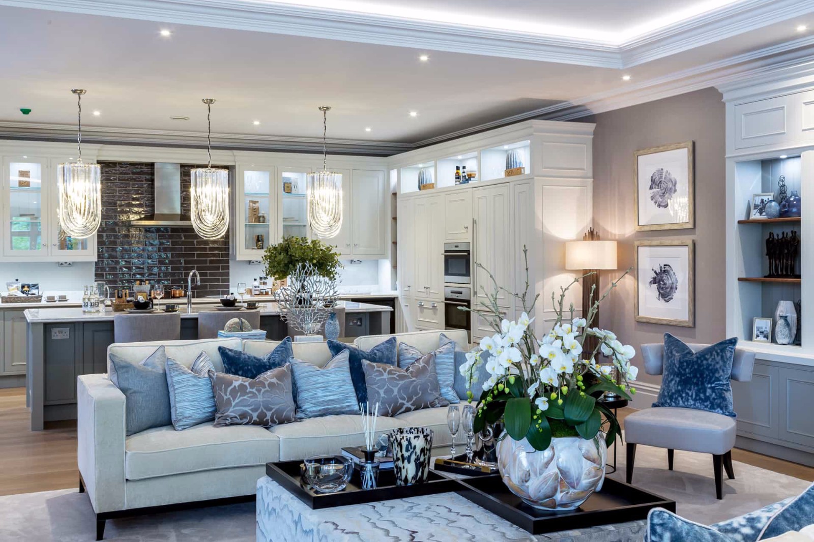 亚历克斯·詹姆斯-11