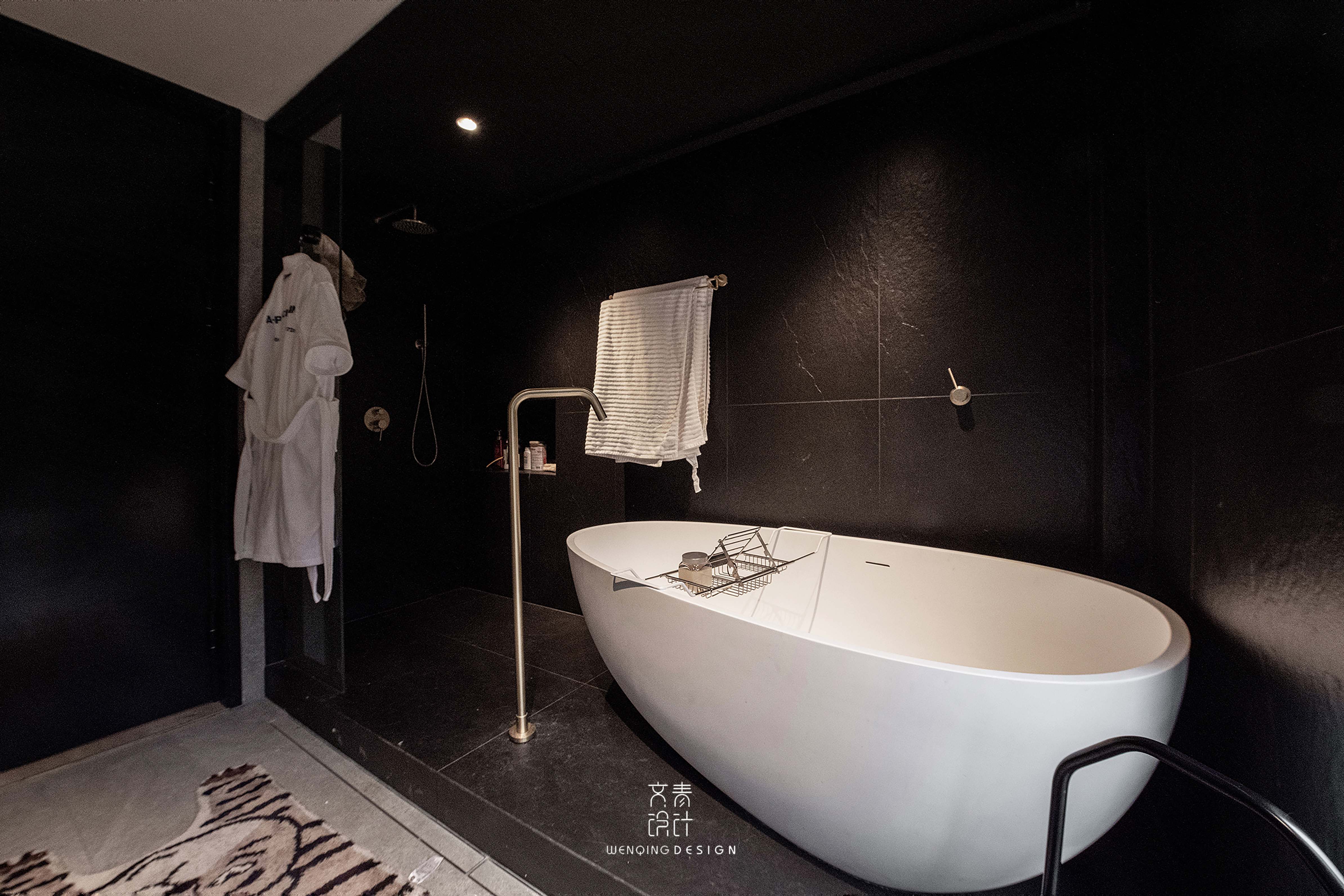 极简主义下的多彩地下室设计-78