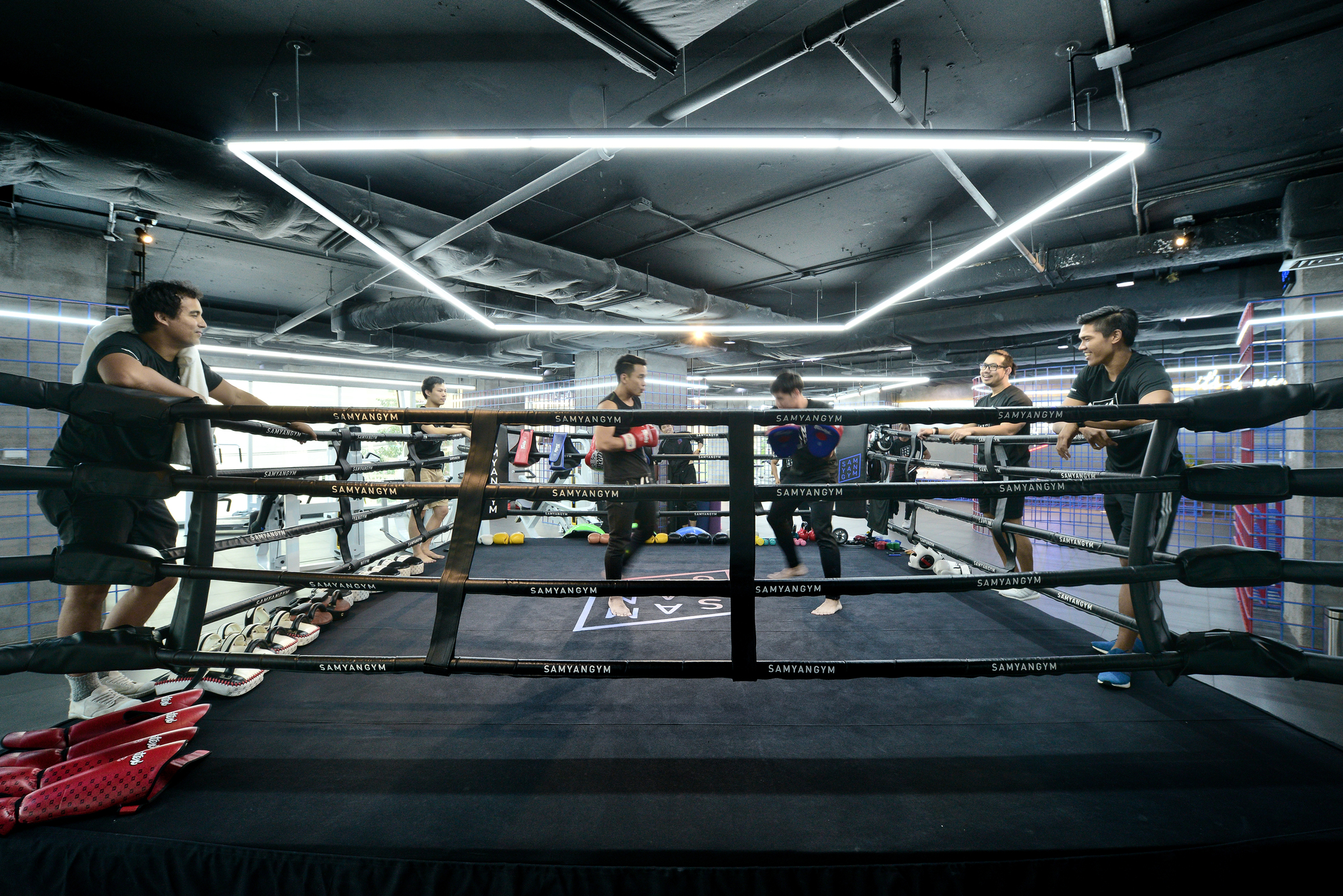 Sam Yan Gym / Looklen Architects-21