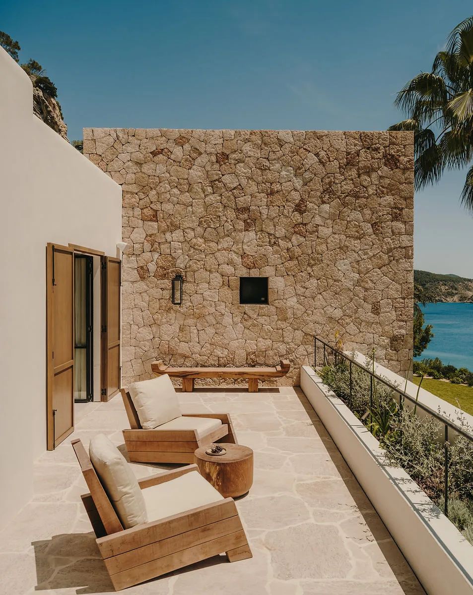 普罗旺斯葡萄园古老城堡重建丨建筑师Amelia Tavella-64