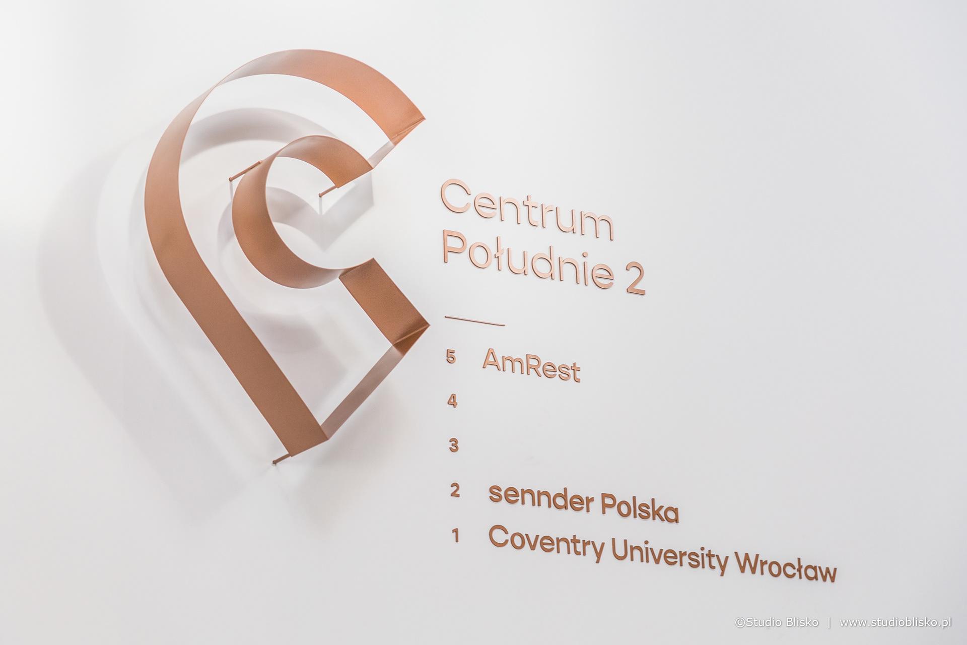 普鲁德尼中心-环境标识设计-3