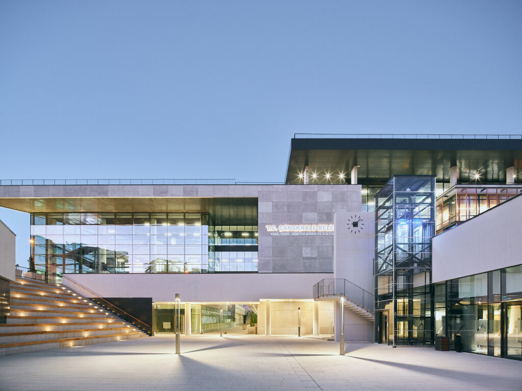 Çanakkale Belediyesi “Yeşil” Yerel Yönetim ve Kültür Merkezi Binası ve Yakın Çevresinin Düzenlenmesi Projesi - Arkitera-15