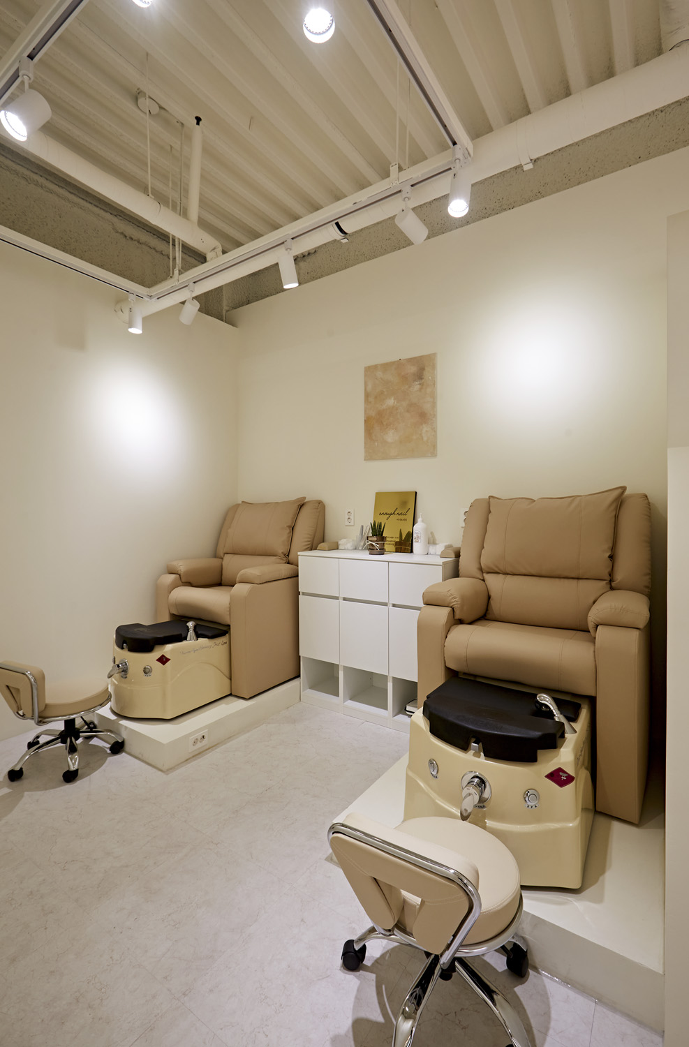 简约时尚的 15 平米小空间设计-14