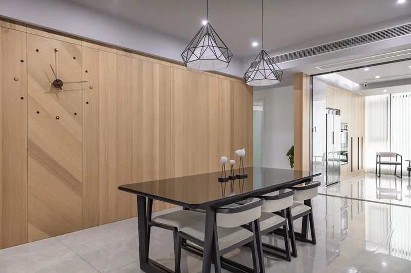 143㎡现代简约家居，演绎黑与白的时光对话-89