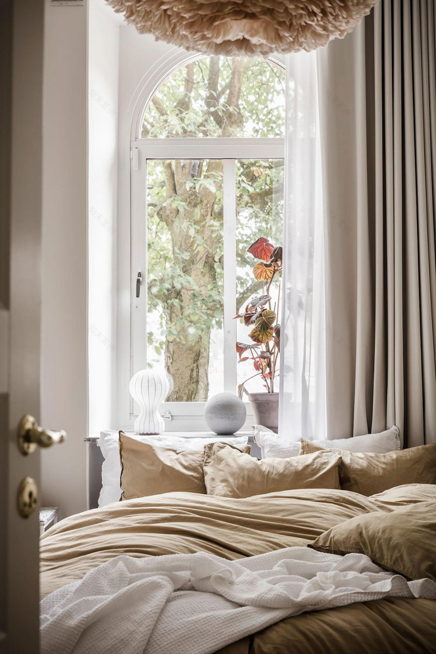 瑞典 36㎡小公寓 | 拱窗设计点石成金-21