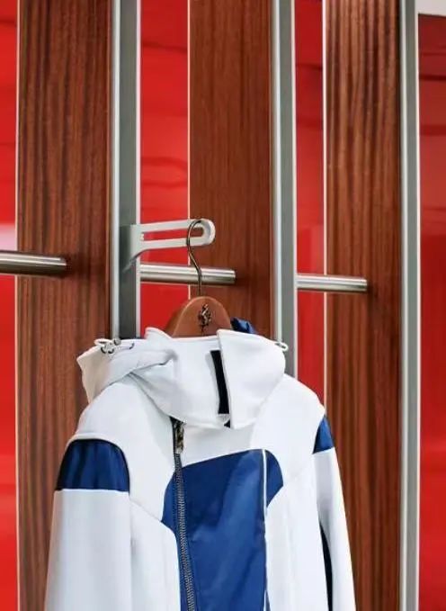 法拉利首家时尚旗舰店丨意大利丨伦敦建筑事务所Sybarite-69