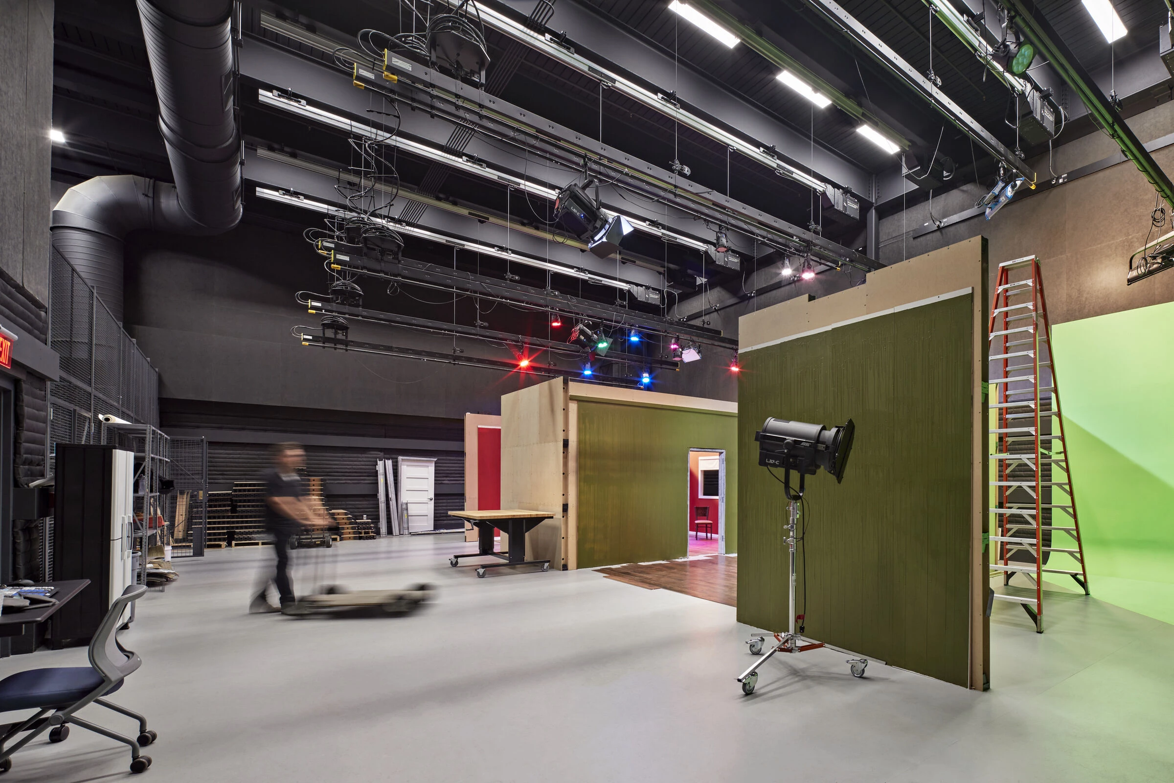 Jeanine Basinger 电影研究中心丨JCJ Architecture-28