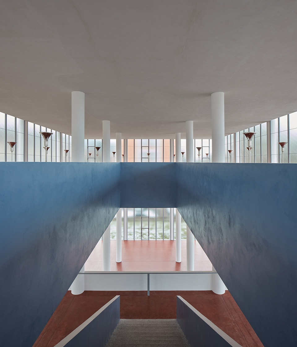 捷克 Tomáš Baťa 纪念馆改造 | 现代简约的神圣空间-30