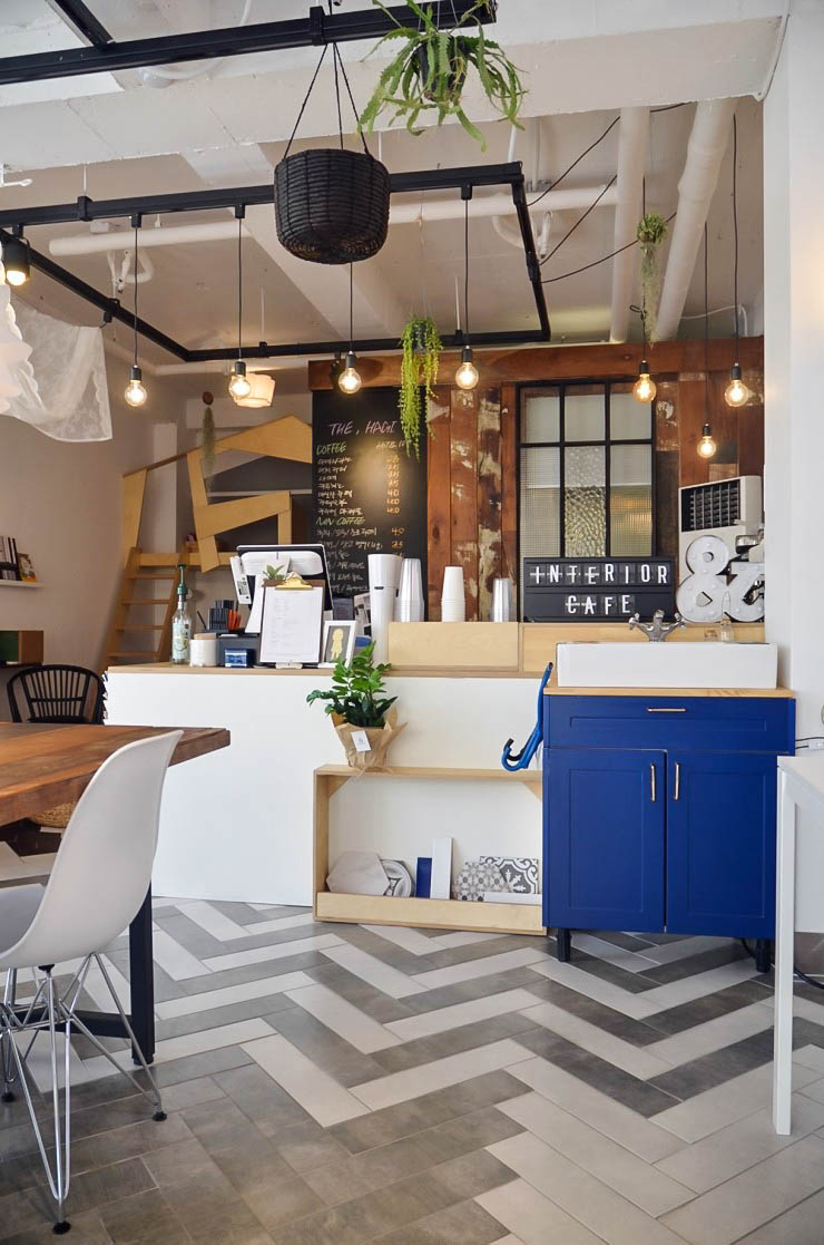 格调咖啡馆 | 极简设计中的精致细节-8