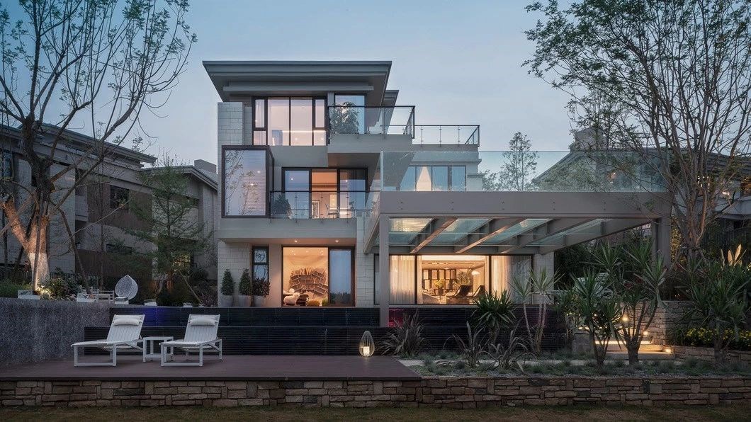 黑白秩序下的现代主义-0