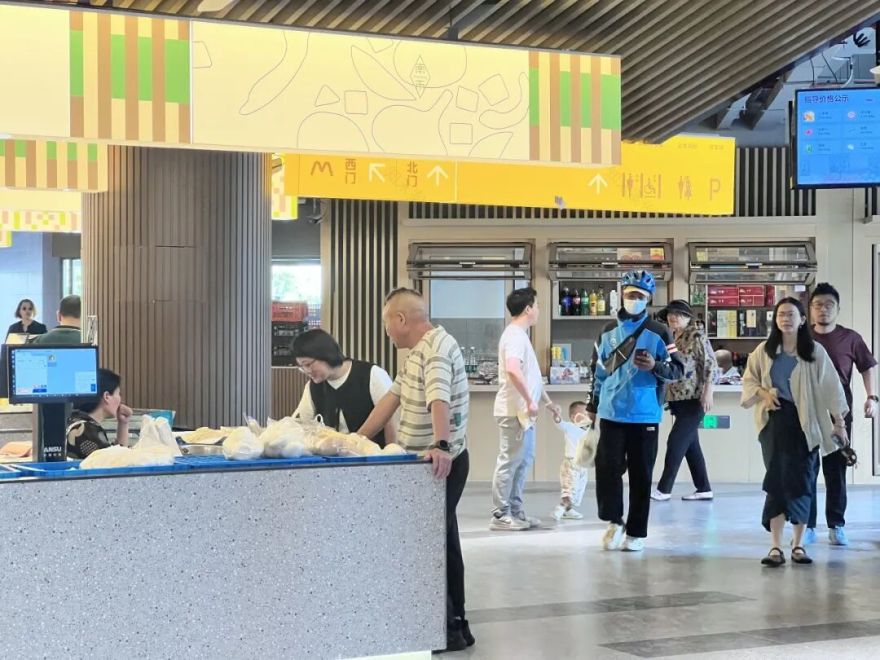 农贸市场设计案例|菜场变身艺术生活场,“转塘南街菜市”如何重构市井空间?-108