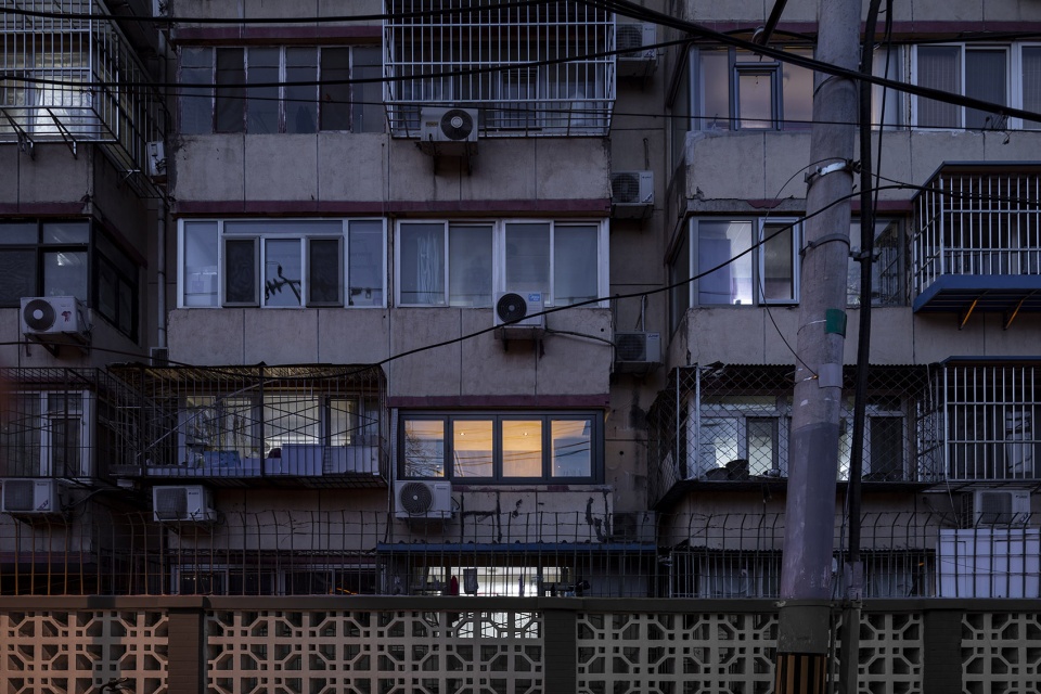 北京胡同里的现代简约居所丨中国北京丨罗秀达-4