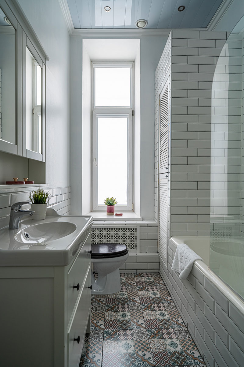 圣彼得堡优雅公寓 | 古典卧室与现代客厅的完美融合-23