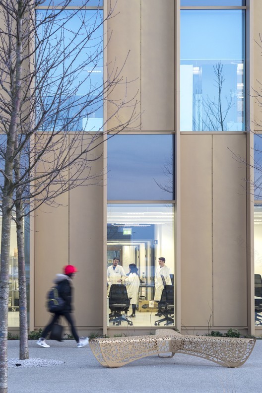 发现路医疗保健村-13