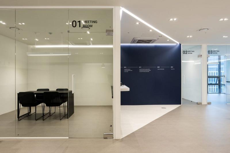 简约现代办公空间设计-14