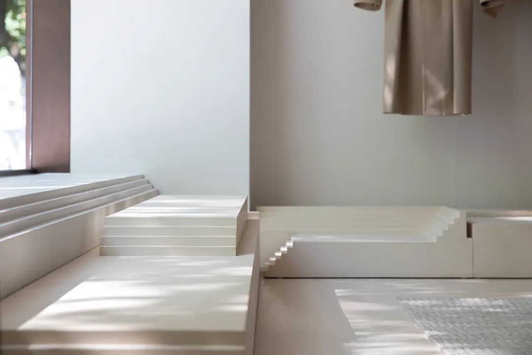 ANEST Collective · 上海新天地的意式高级成衣叙事空间丨中国上海丨水相设计-13