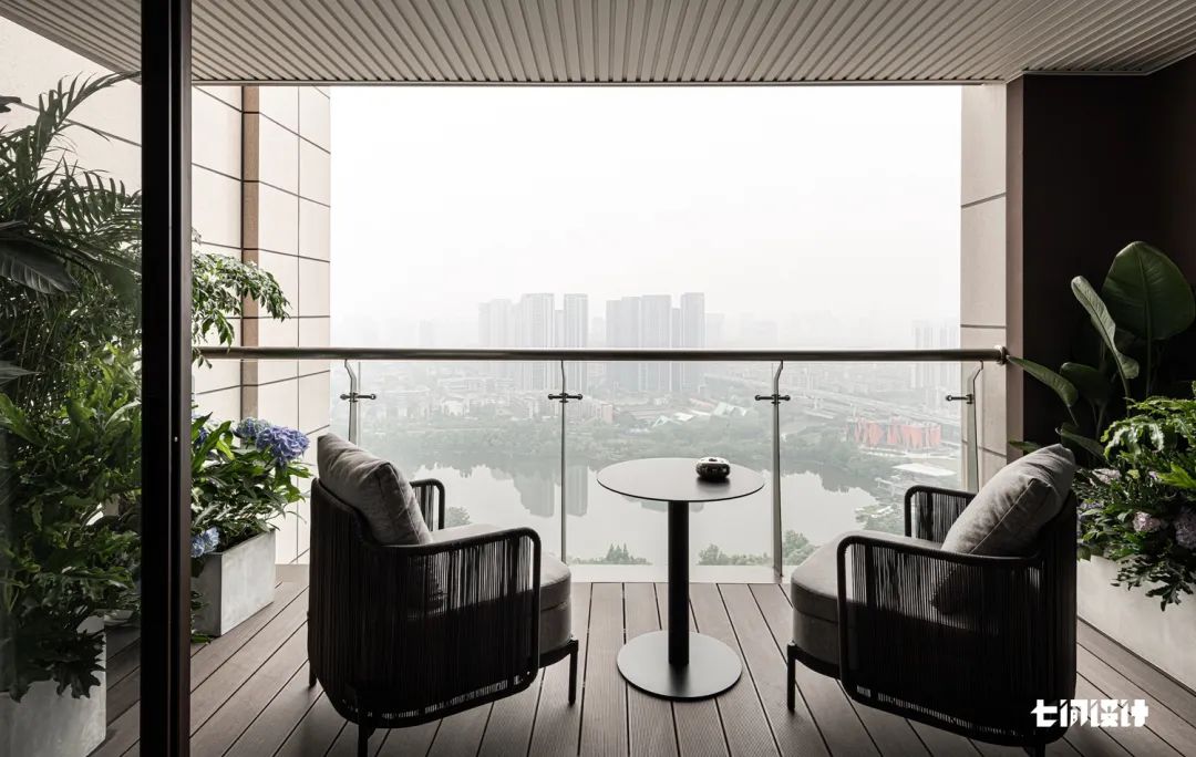 东湖畔的温馨之家 · 多场景设计的亲密空间丨七间设计(IDEAL DESIGN)-26