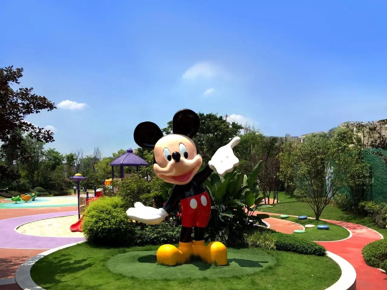 奔跑在春天的跑道里，向阳光未来出发-31