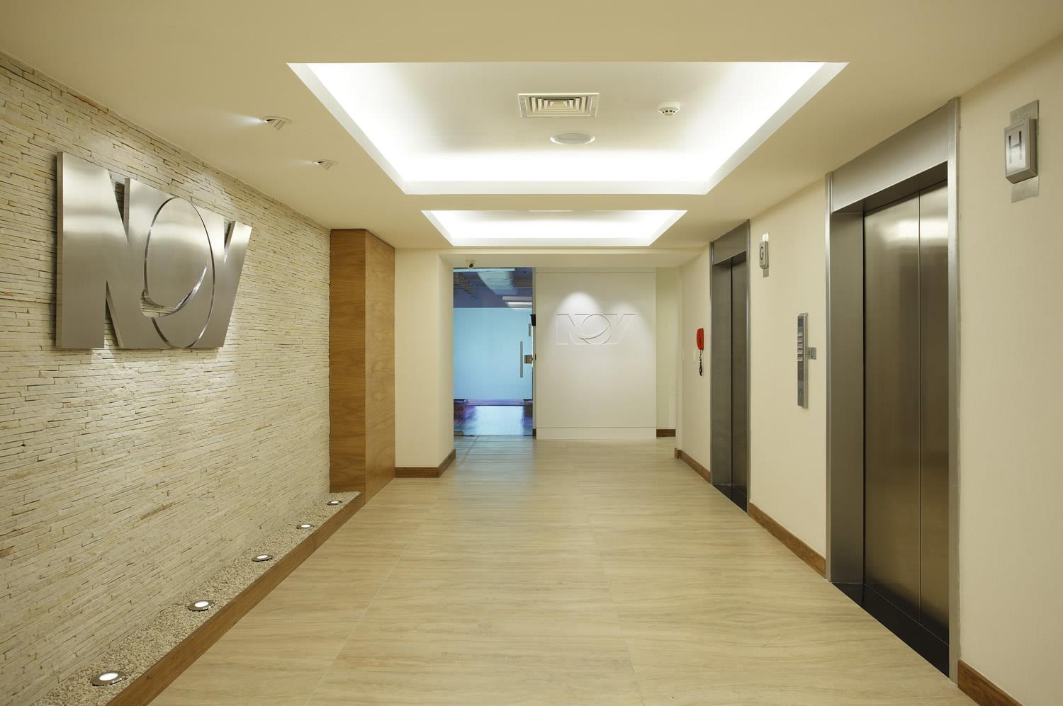 国民油井华高-1