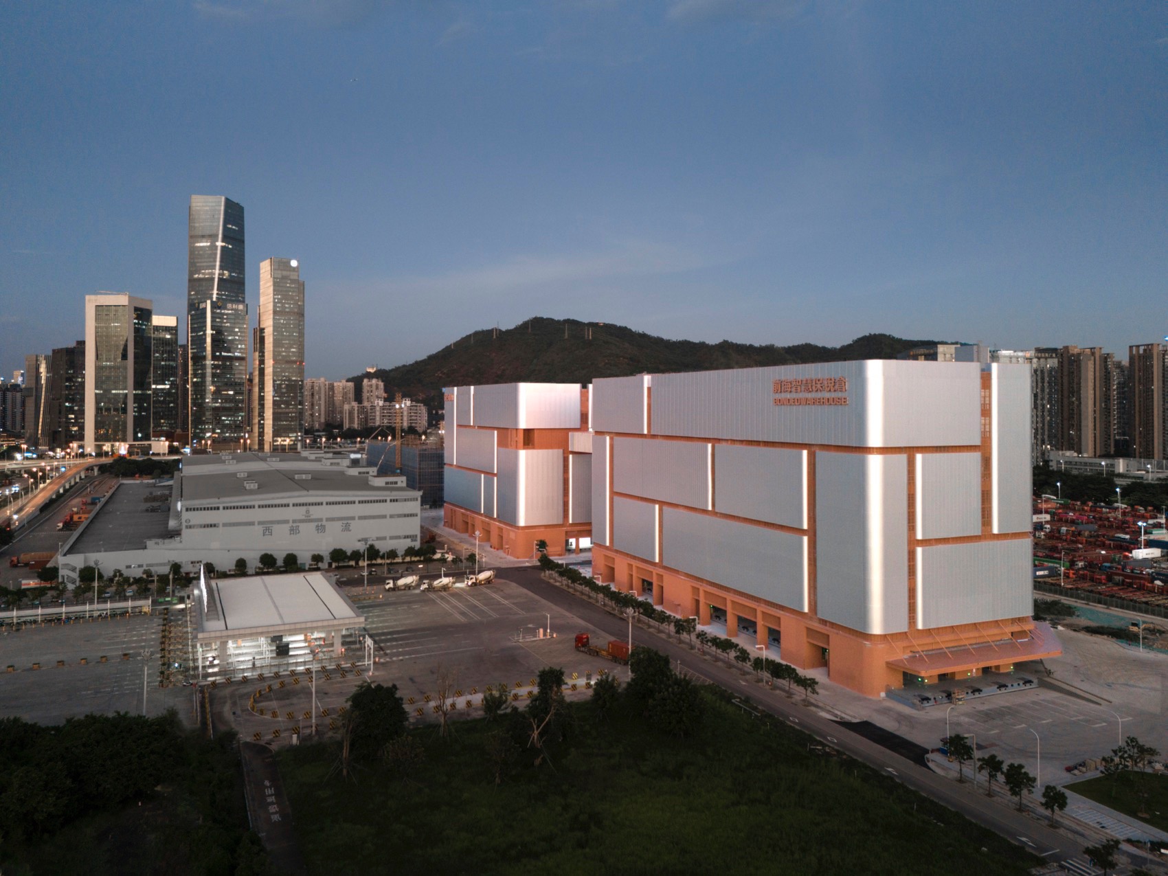 前海智慧保税仓丨中国深圳丨华南理工大学建筑设计研究院有限公司-7