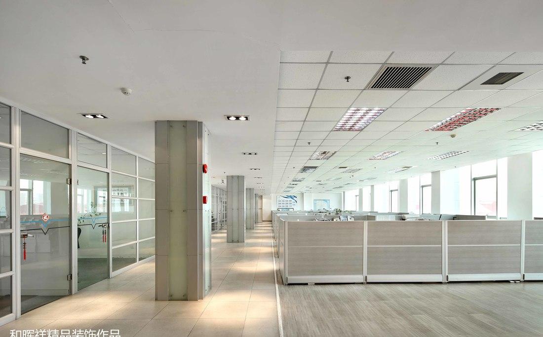 现代简约风办公空间设计案例-18