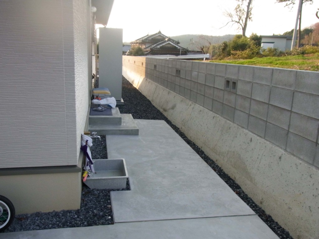 平屋建て和風モダン住宅の新築外構-71