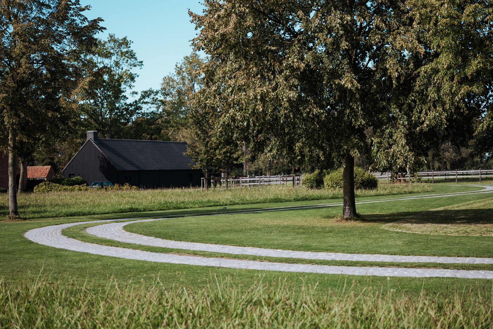 Hoeve met landschapstuin-7