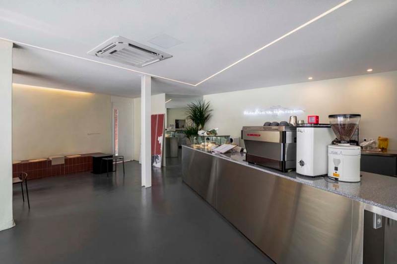 简约设计感 30 坪咖啡厅装修案例解析-13