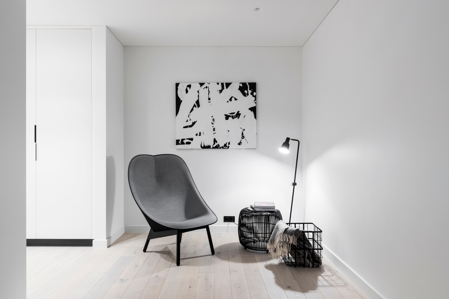 简约黑白木色 纯色美学私宅-29