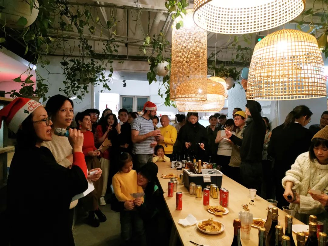 新办公室圣诞慈善派对丨中国上海丨Lukstudio-68