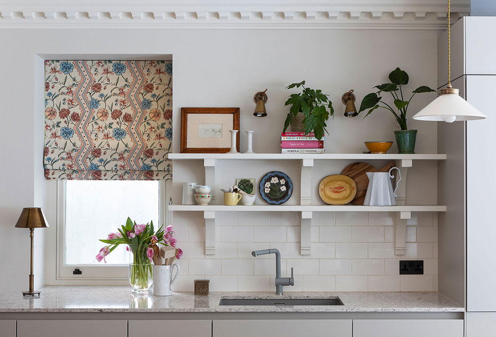 英国小城彩色家庭住宅设计-6