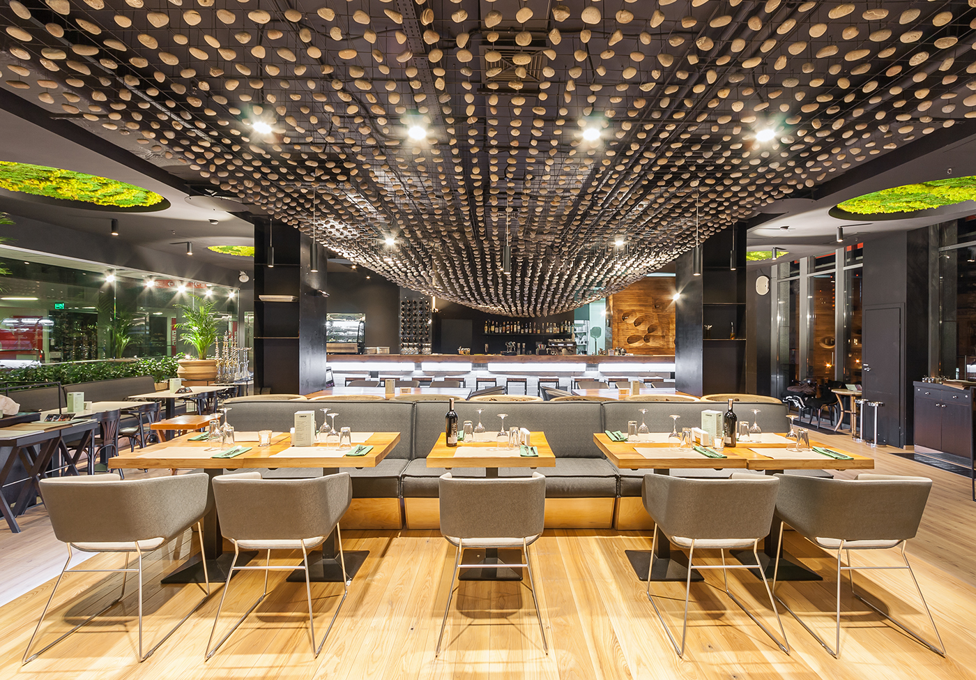 乌克兰 Dnepr 市 250 平米西餐厅设计-4