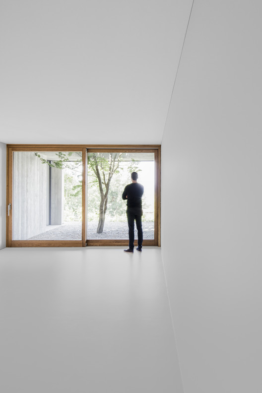 瑞士卢加诺湖畔岩石别墅-25