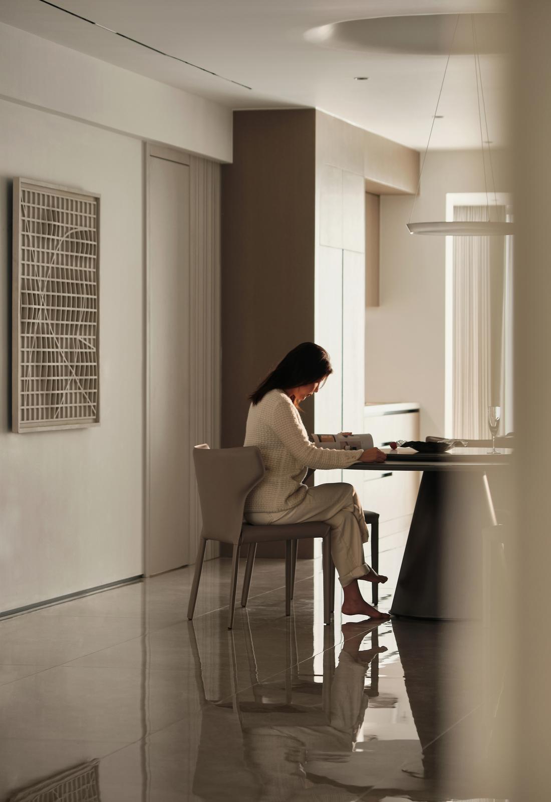 简约纯粹大平层空间设计-29