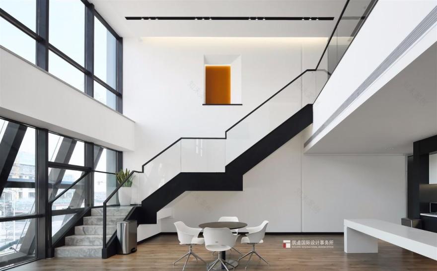 科技与人文共融的办公空间设计-12