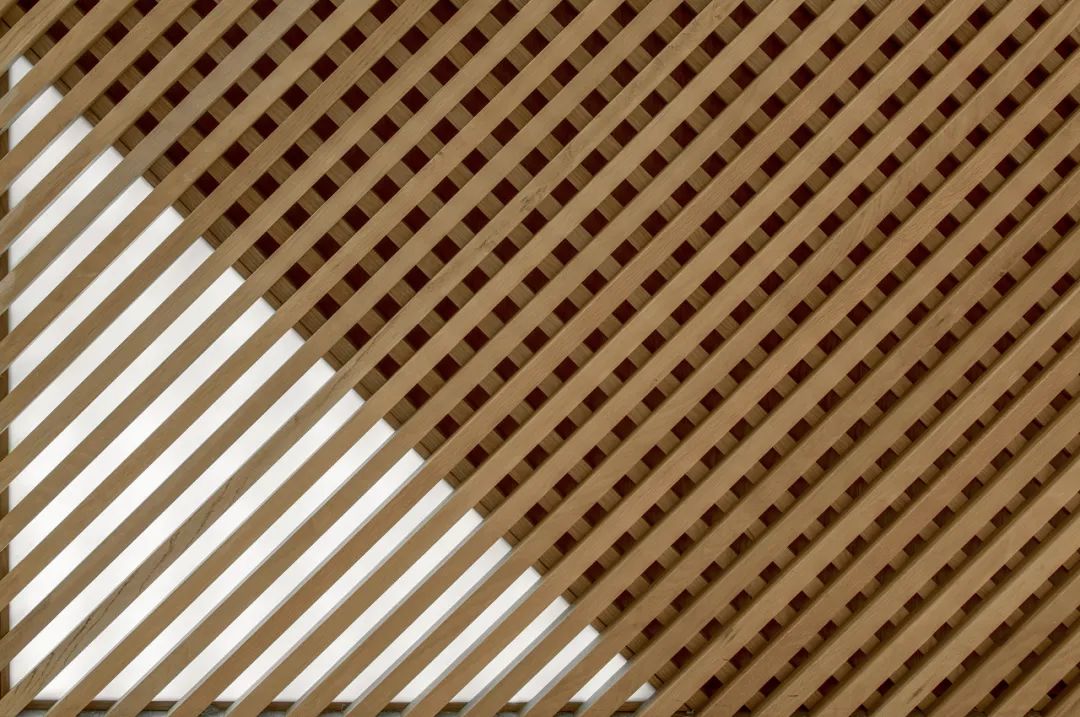 方庭书店 | 黑胶磁场中的艺术阅读空间-52