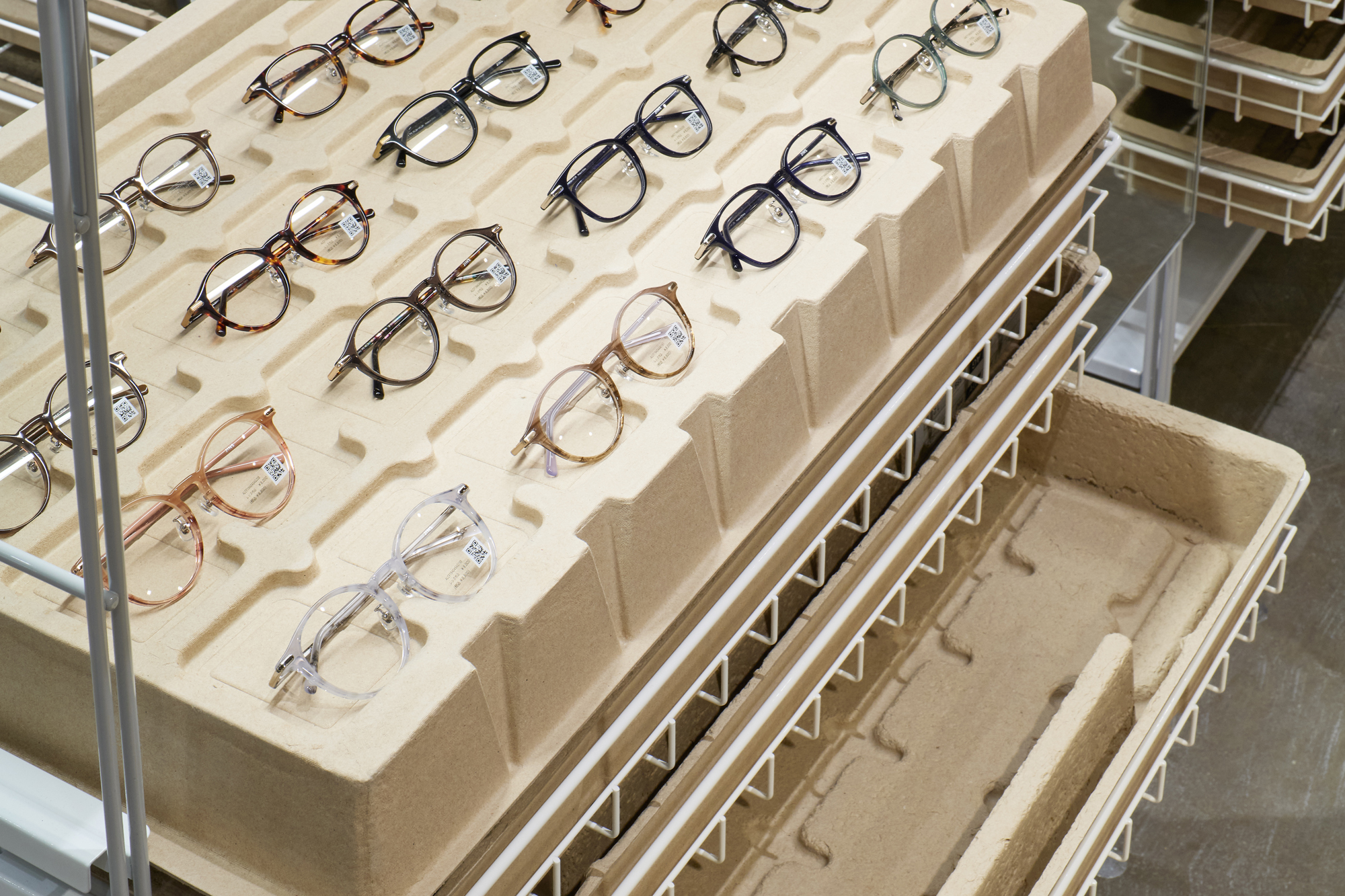 JINS 睛姿函馆店丨日本丨Schemata Architects + Jo Nagasaka-37