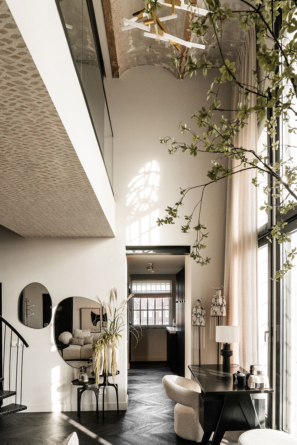 荷兰监狱变废为宝，时尚顶层公寓成设计佳作-3