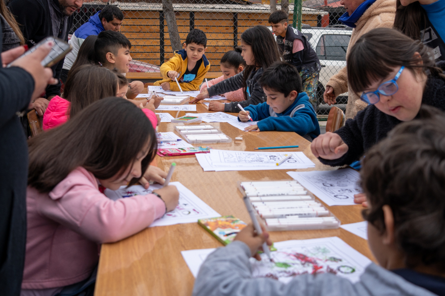 La Pintana 球场设计丨智利圣地亚哥丨Saint Robot-9