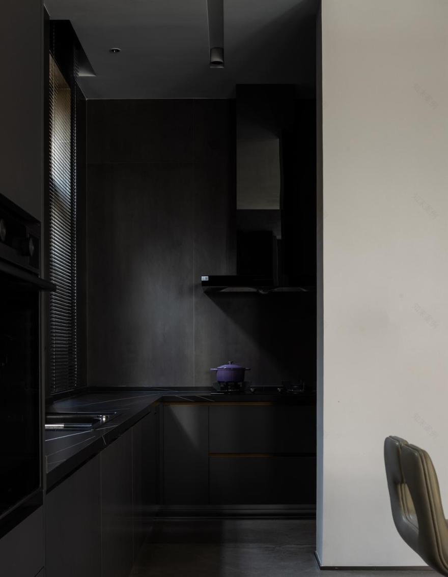 现代轻奢质感别墅设计-31