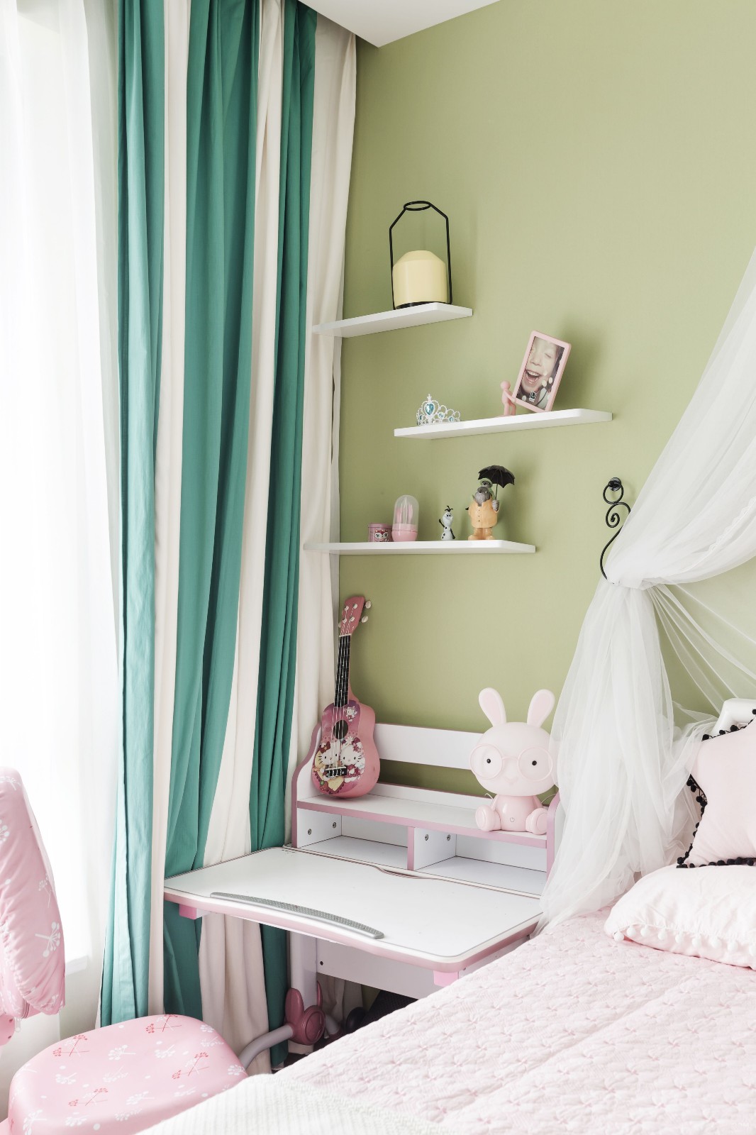 灰色调低调现代住宅，优雅大气的空间感-23